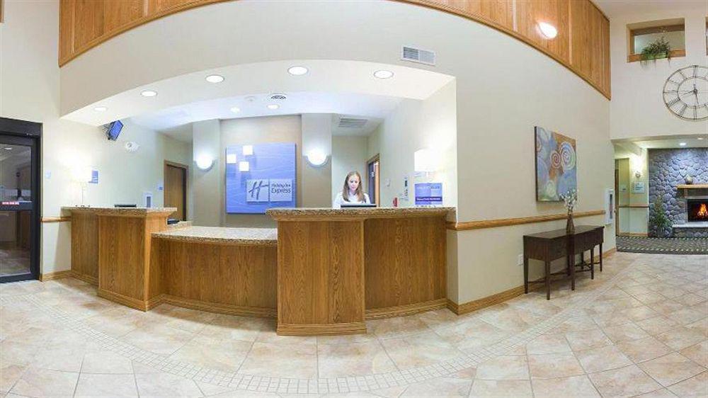 Holiday Inn Express Hotel & Suites Antigo By Ihg Kültér fotó