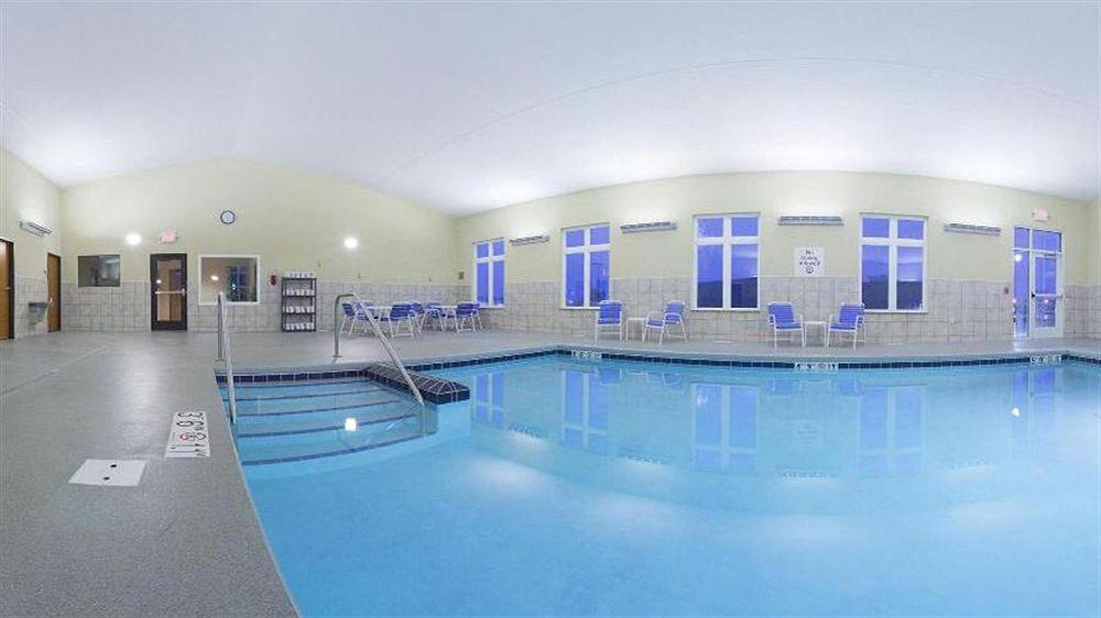 Holiday Inn Express Hotel & Suites Antigo By Ihg Kültér fotó