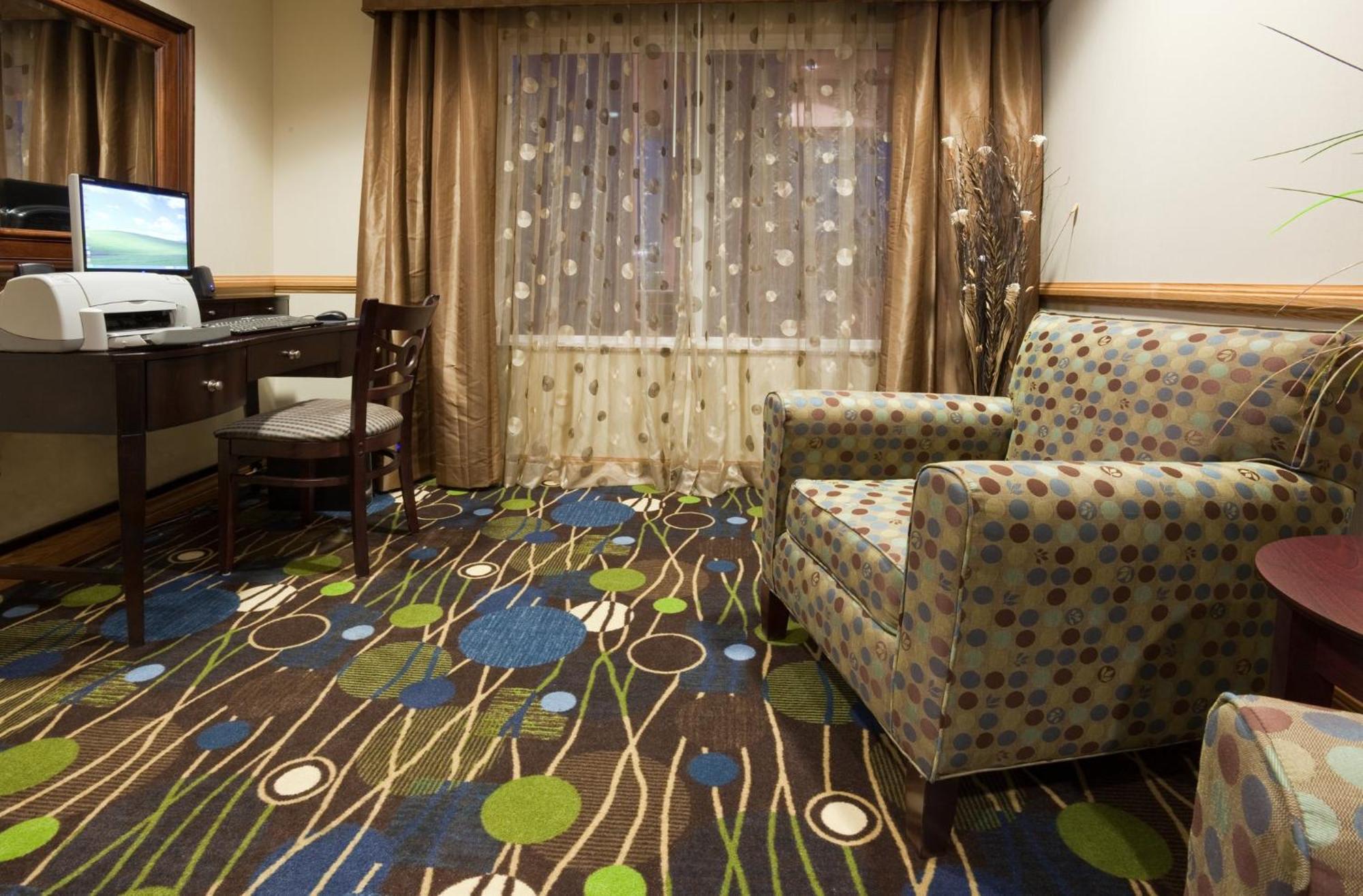 Holiday Inn Express Hotel & Suites Antigo By Ihg Kültér fotó