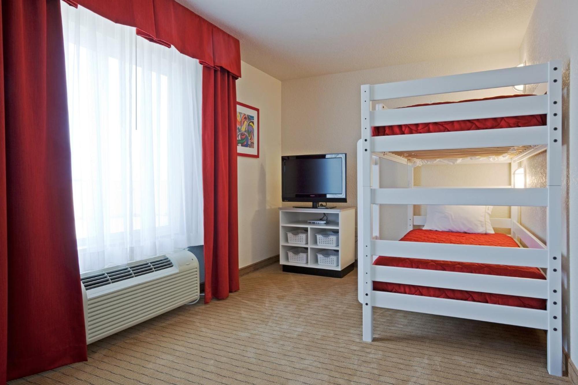 Holiday Inn Express Hotel & Suites Antigo By Ihg Kültér fotó
