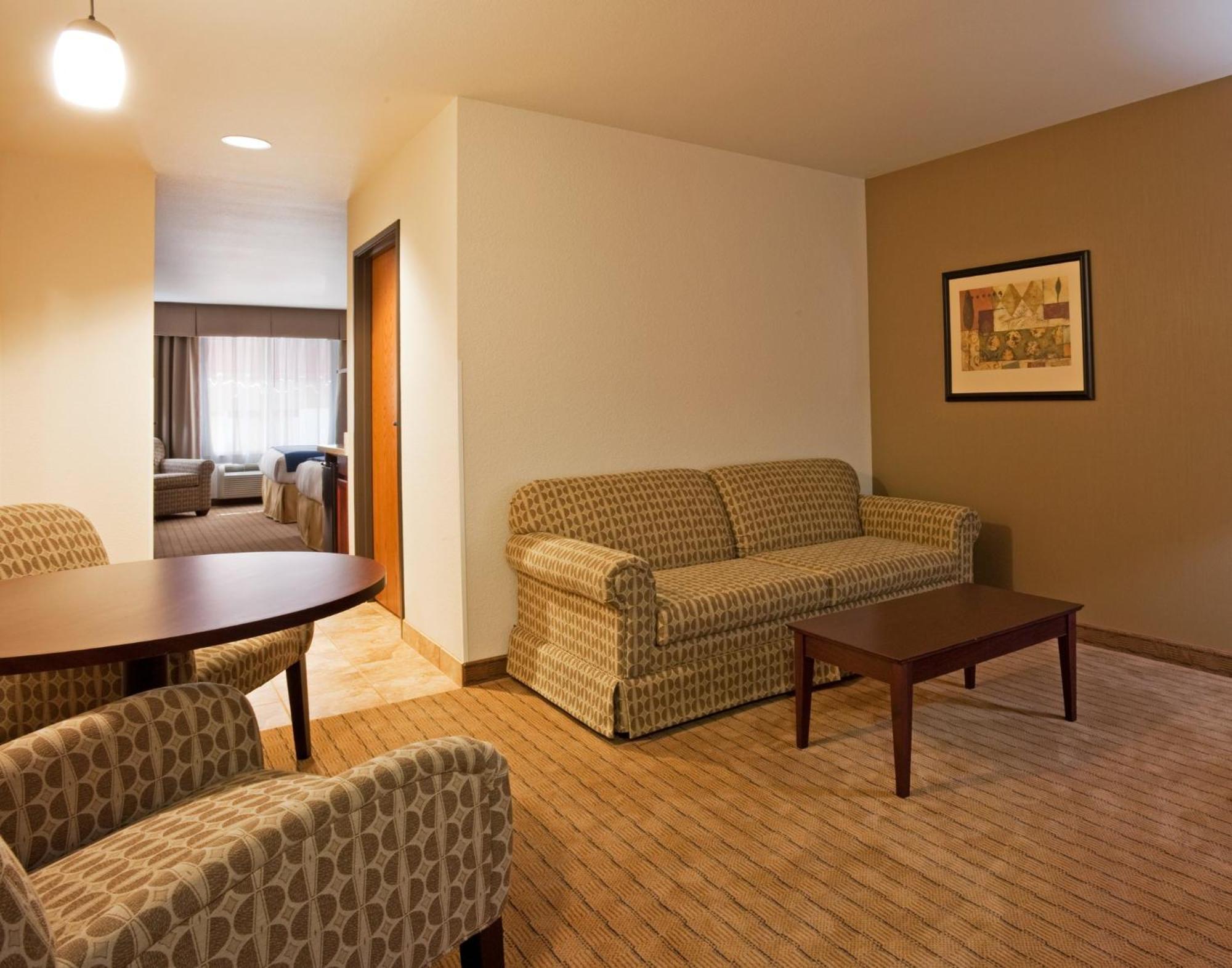 Holiday Inn Express Hotel & Suites Antigo By Ihg Kültér fotó