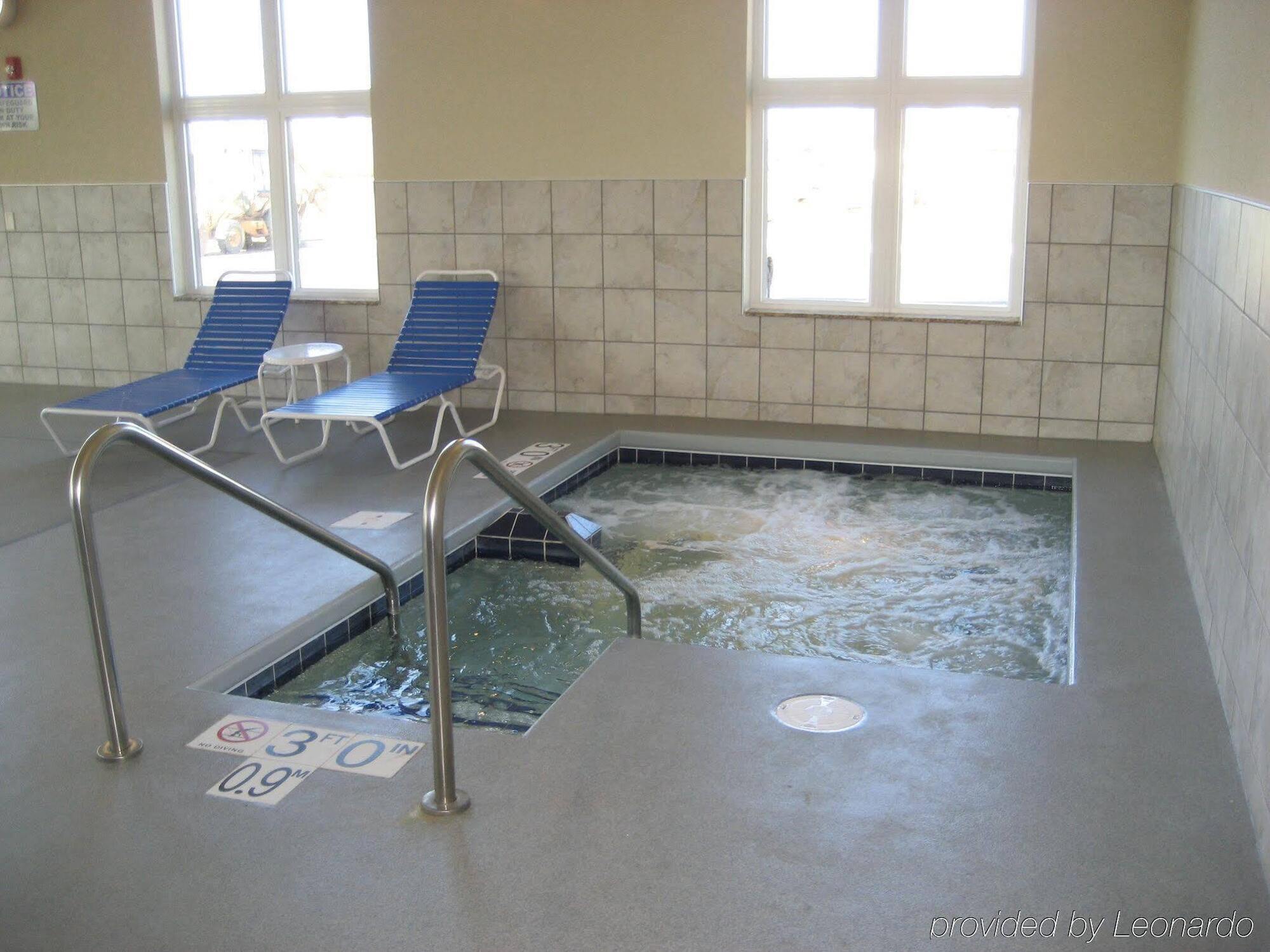 Holiday Inn Express Hotel & Suites Antigo By Ihg Kültér fotó